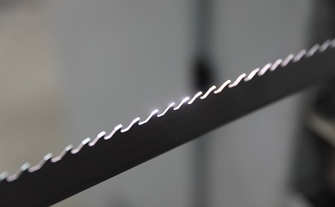 松江双金属带锯条产生切削噪音的原因具体有哪些？